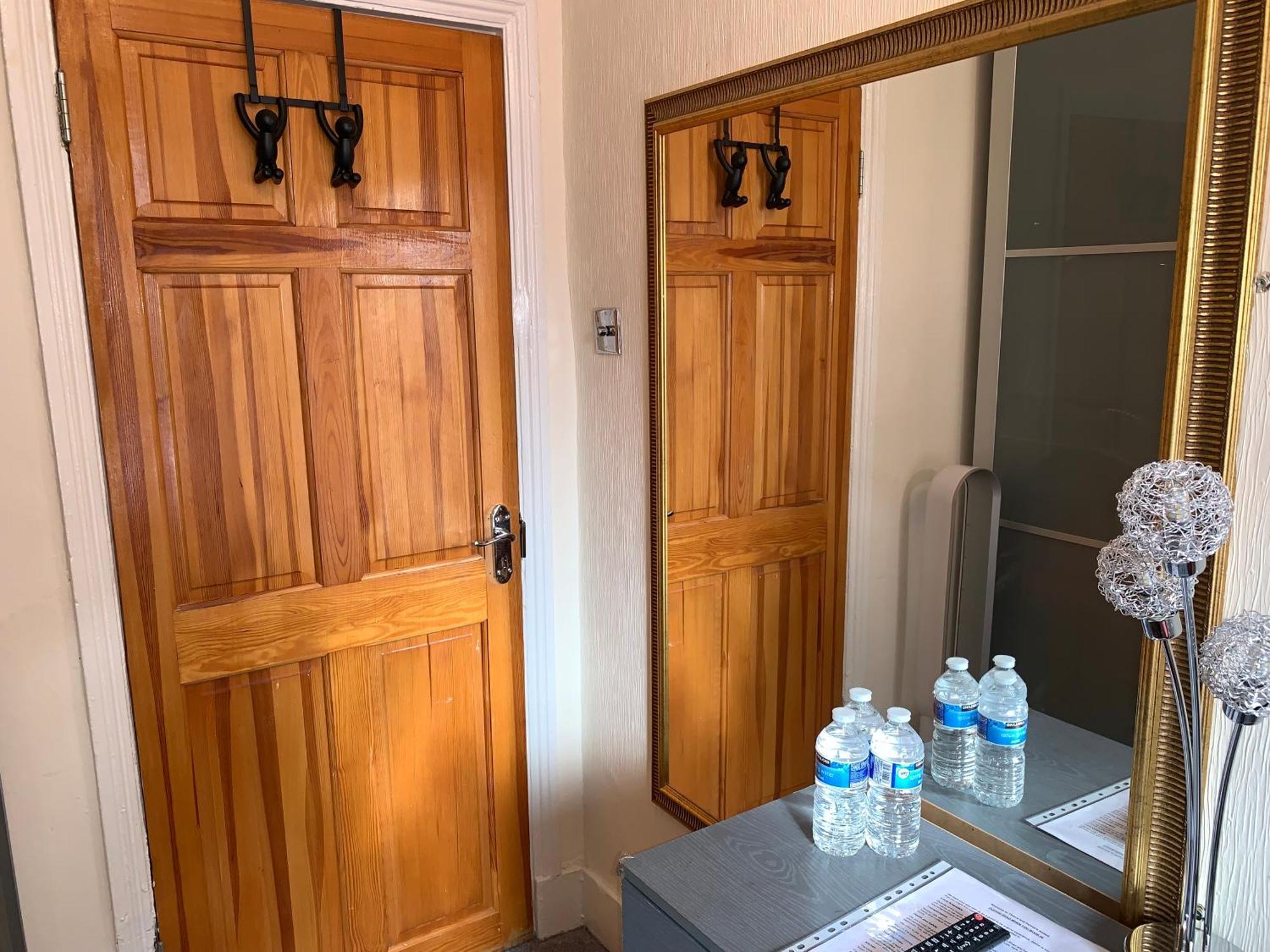 Superbly Furnished Apartment In Central London Eksteriør billede